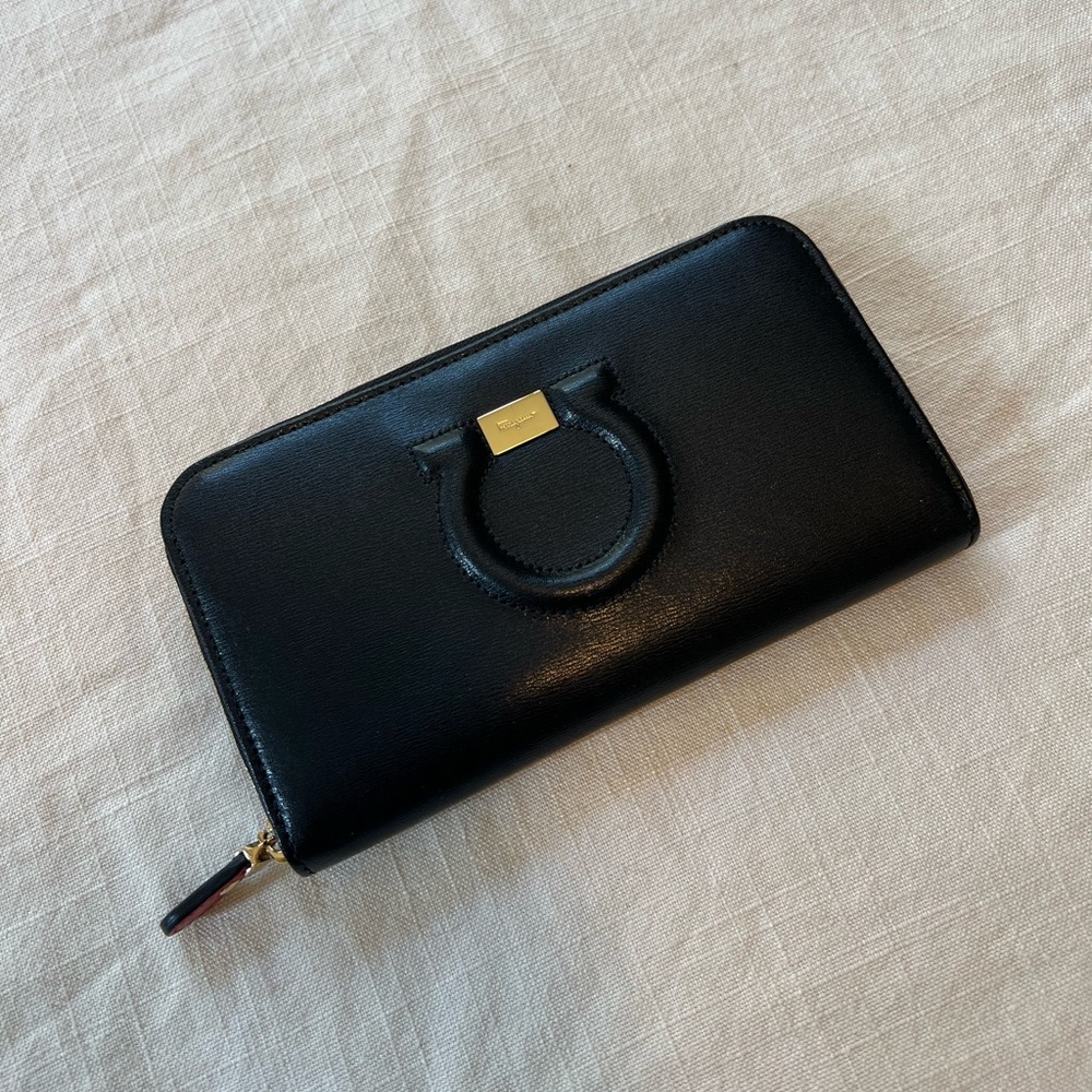 Salvatore Ferragamo Nero Calf Continental Wallet